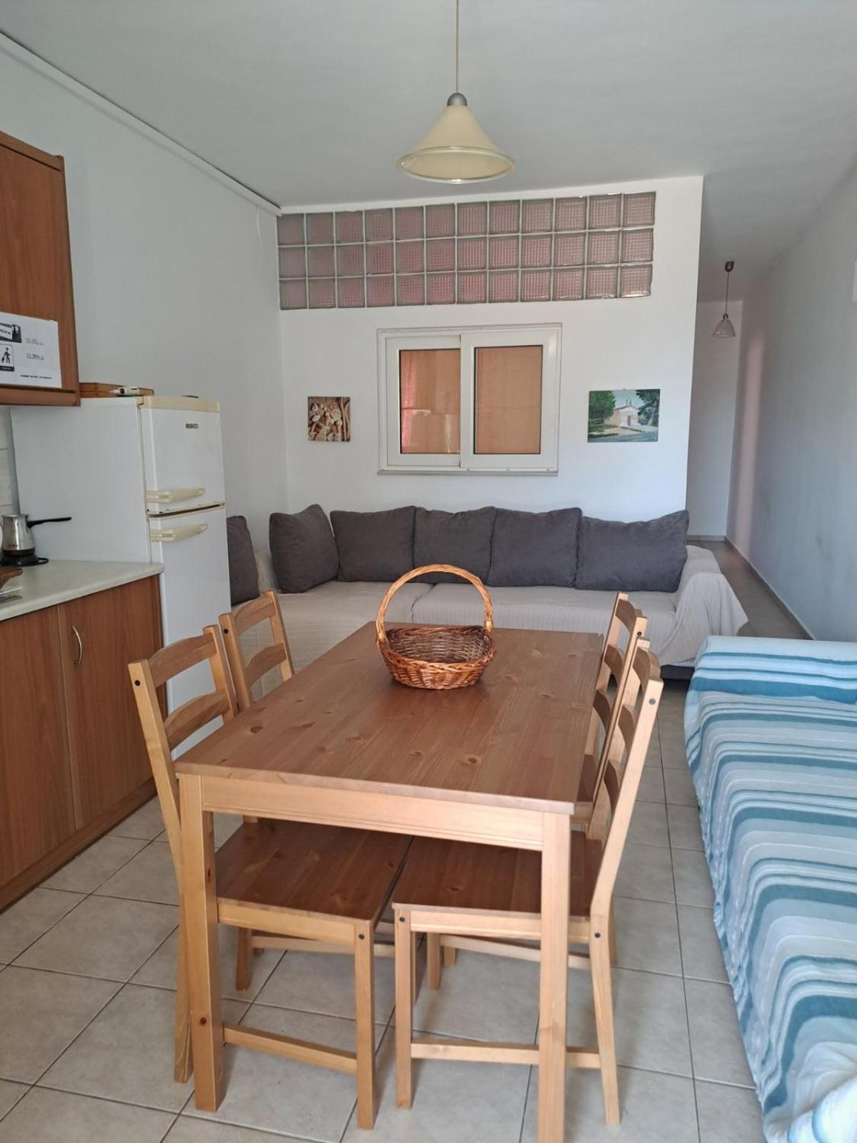 Flisvos Apartments Megalochori  Екстер'єр фото