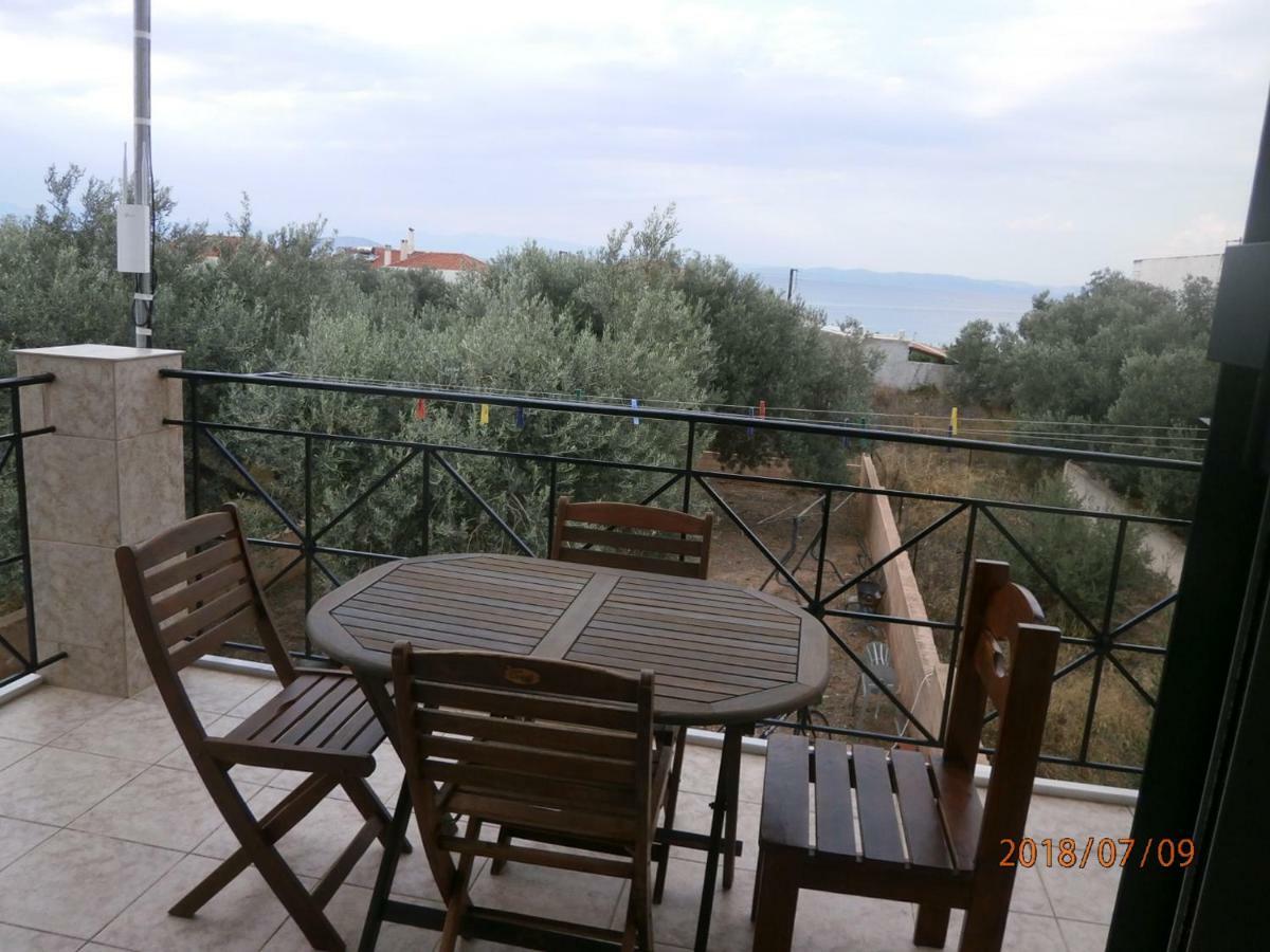 Flisvos Apartments Megalochori  Екстер'єр фото