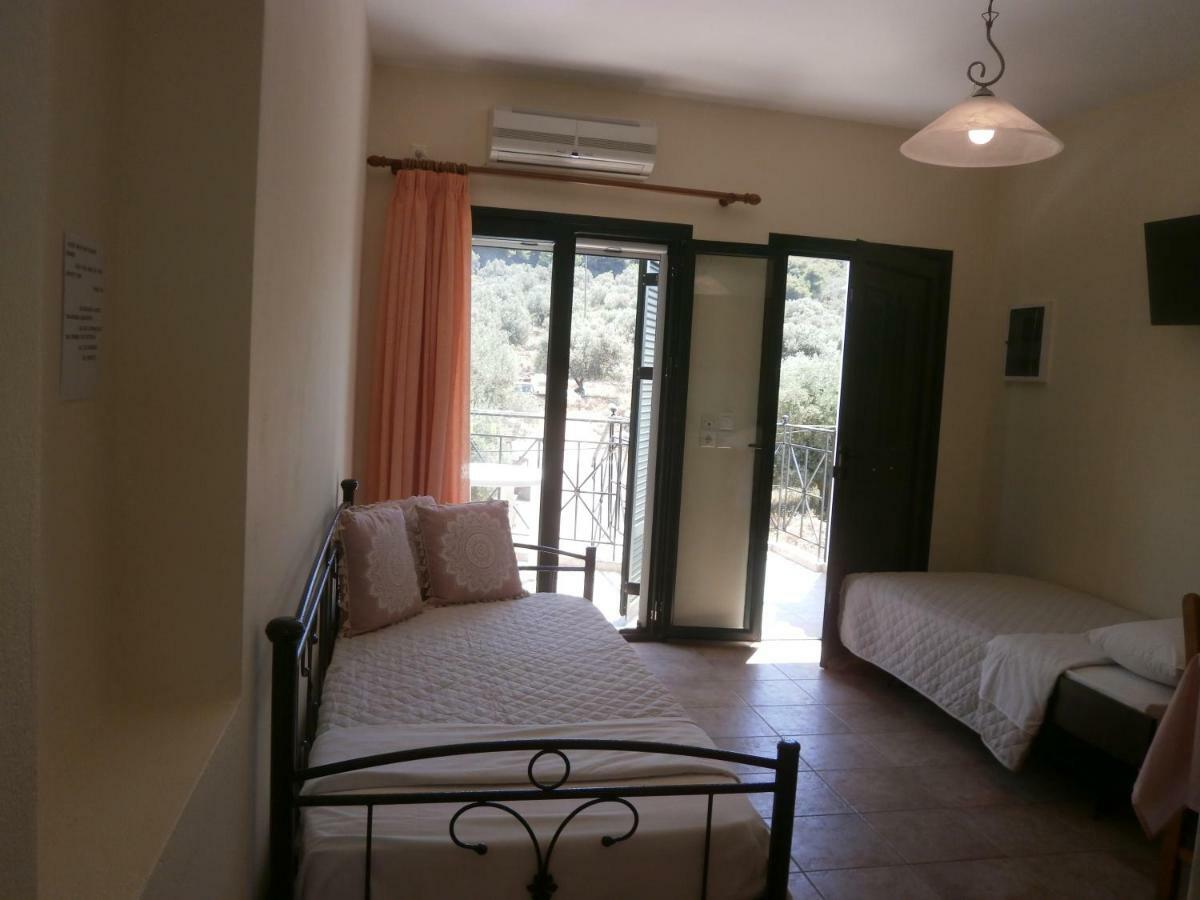 Flisvos Apartments Megalochori  Екстер'єр фото