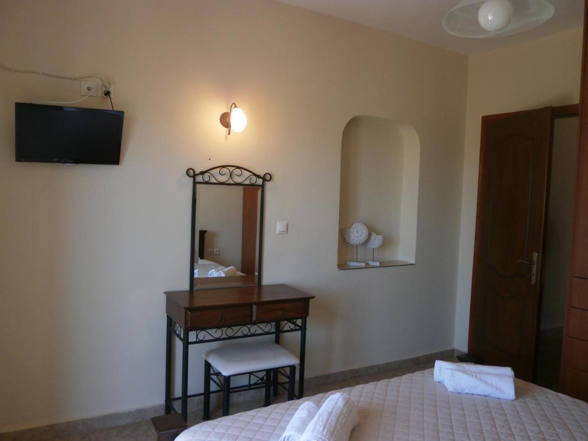 Flisvos Apartments Megalochori  Екстер'єр фото