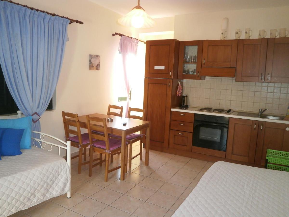 Flisvos Apartments Megalochori  Екстер'єр фото