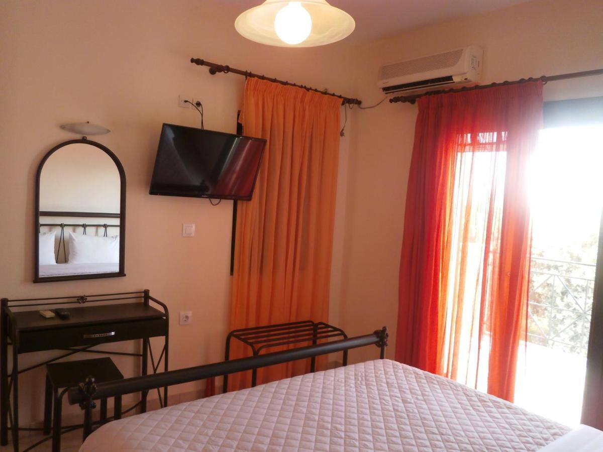 Flisvos Apartments Megalochori  Екстер'єр фото